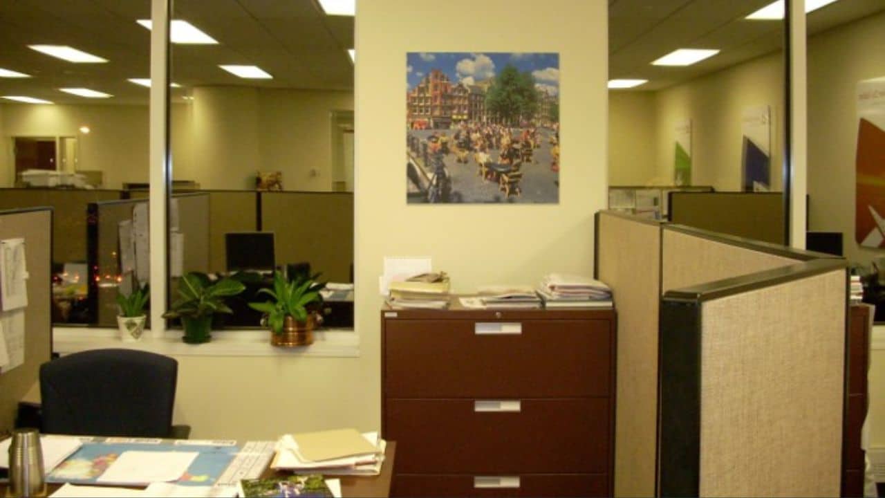 1998-ouverture-dune-succursale-a-montreal