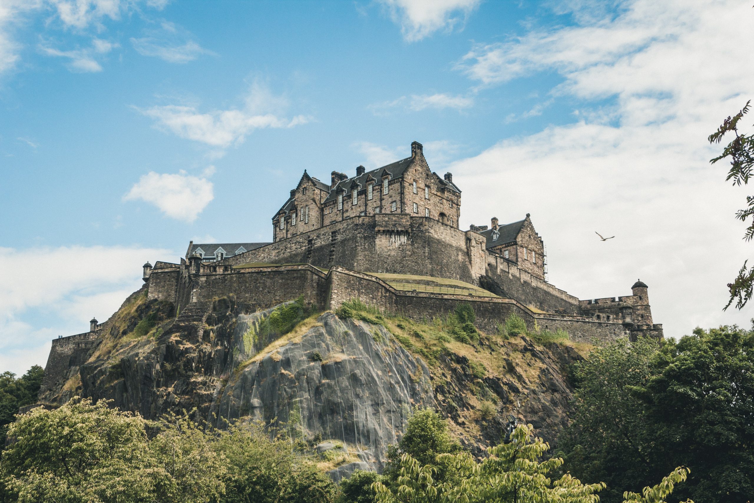 edimbourg-jorg-angeli-s56zn8cv5fk-unsplash-scaled-1-jpg